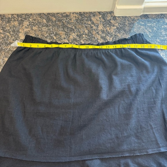 Additional Elle Flare Skirt - Picture 6 of 8